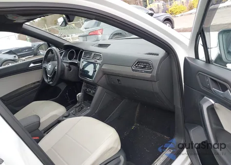 2021 Volkswagen Tiguan 2.0T Se/2.0T Se R-Line Black/2.0T Sel from USA, damaged, VIN 3VV2B7AX6MM098656